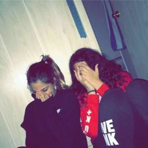 Meet your Posher, Laela